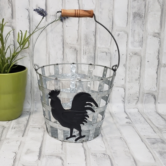 Rooster Galvanized Metal Planter Basket - Picture 1 of 7